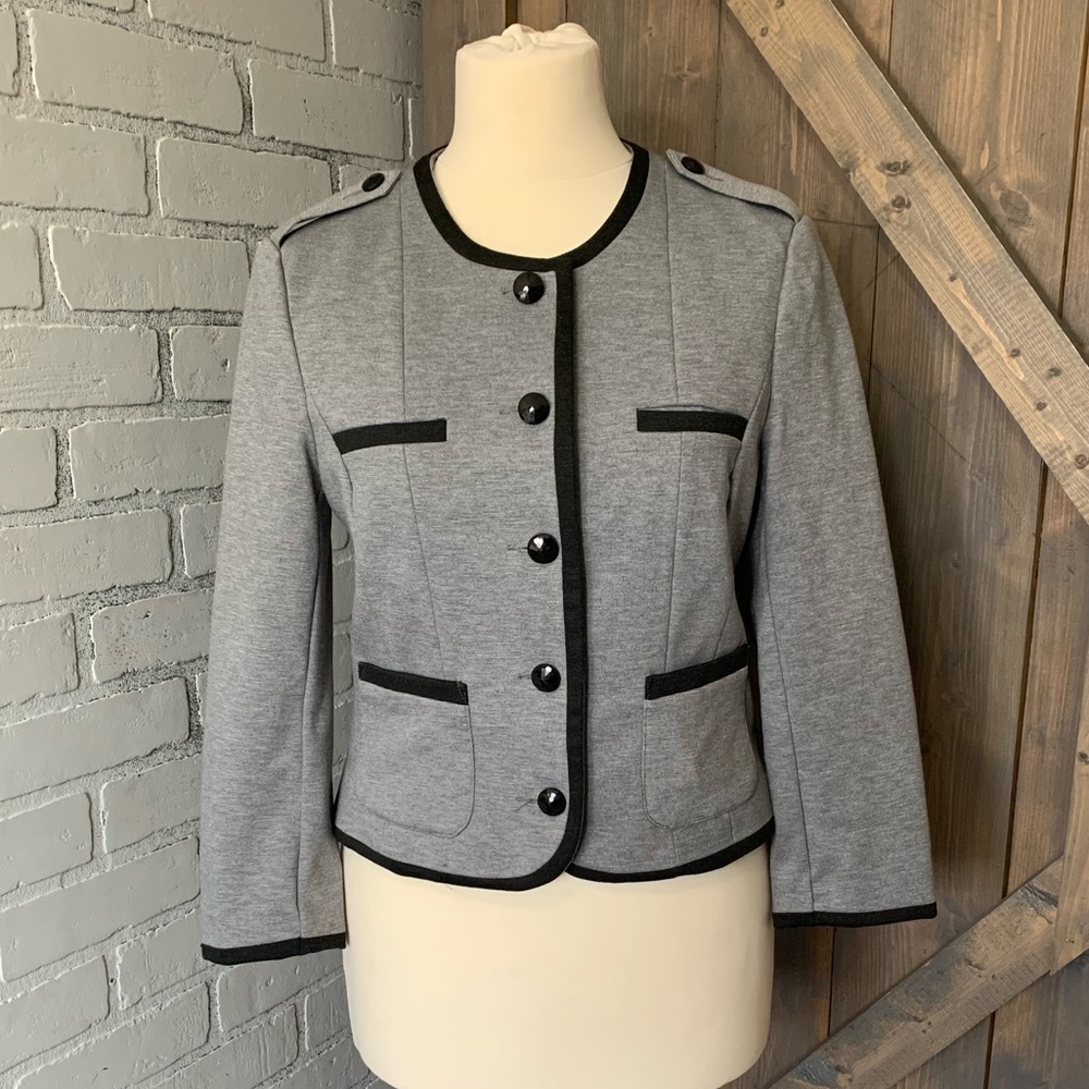 H&M 4 cropped military blazer